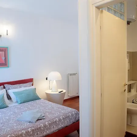 L.t. Savoia Palace Affittacamere Bari
